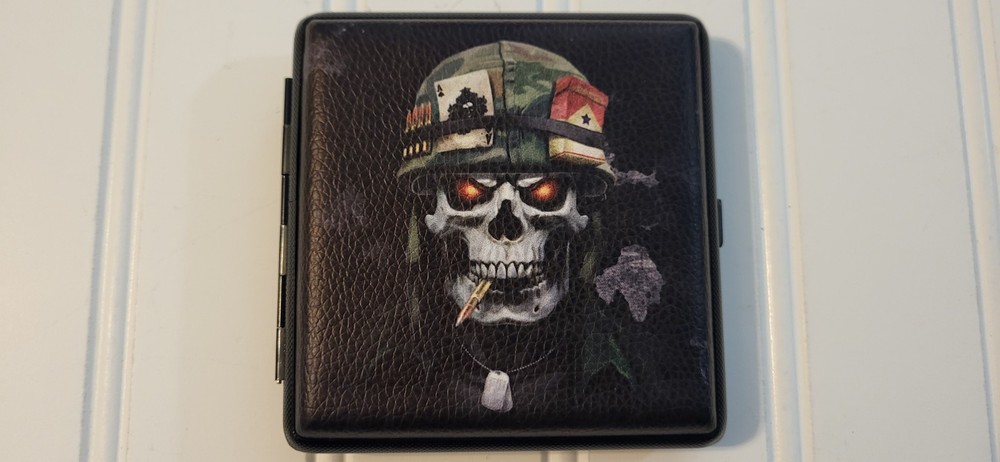 Smokezilla Cigarette Case W/Built In USB Rechargeable Coil Lighter