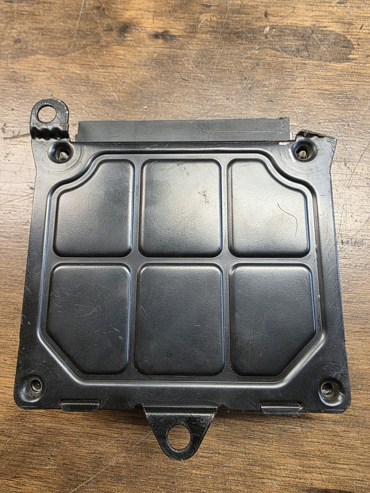 Used WABCO ABS Control Module 413822 446 004 603 0 (BROKEN BRACKET)