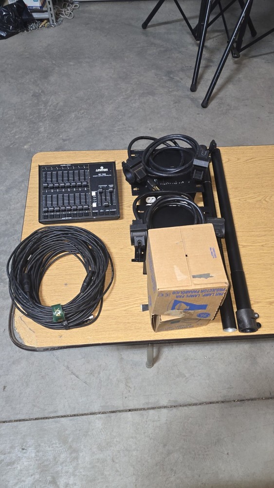 Par 56 stage lights — Complete Set!