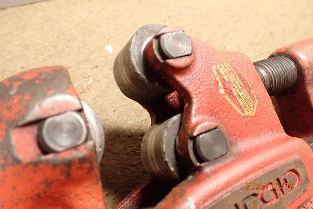 RIDGID HEAVY DUTY PIPE CUTTER NO. 1A