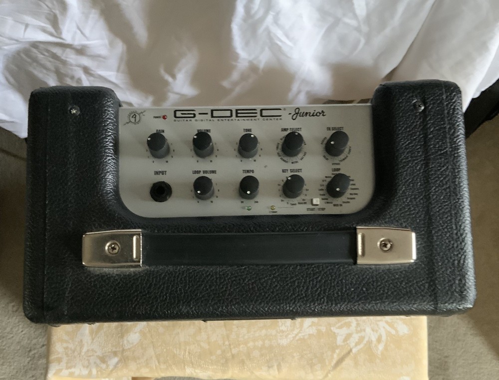 FENDER GUITAR AMP G-DEC JUNIOR - stealth mode