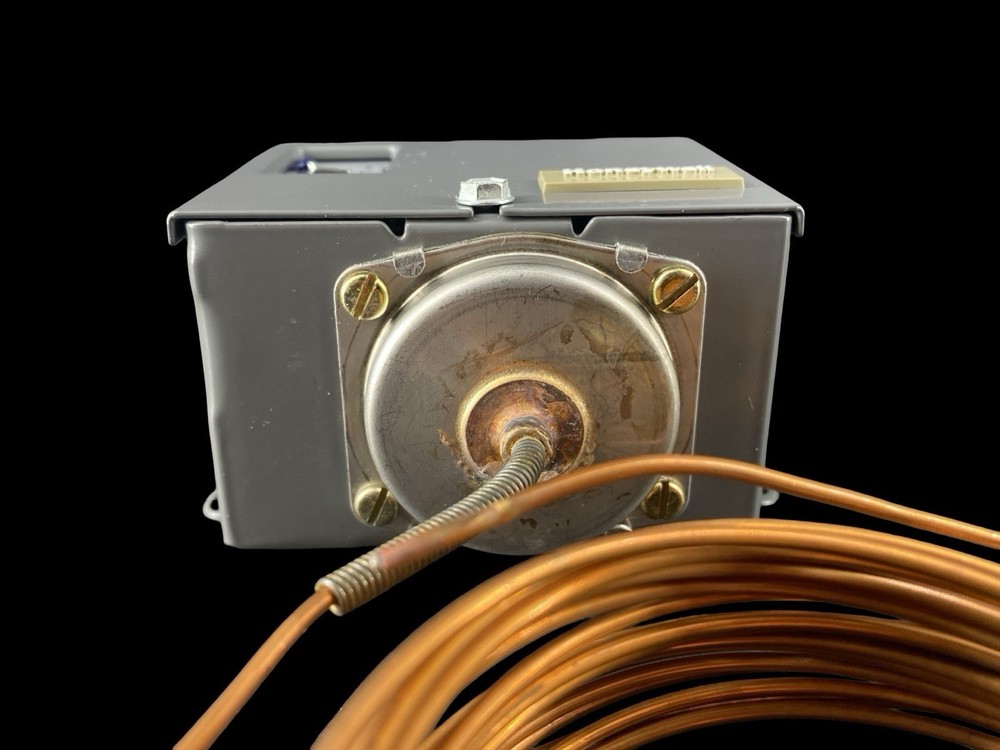 Possibly Honeywell Manual Reset Temperature Limit Switch
