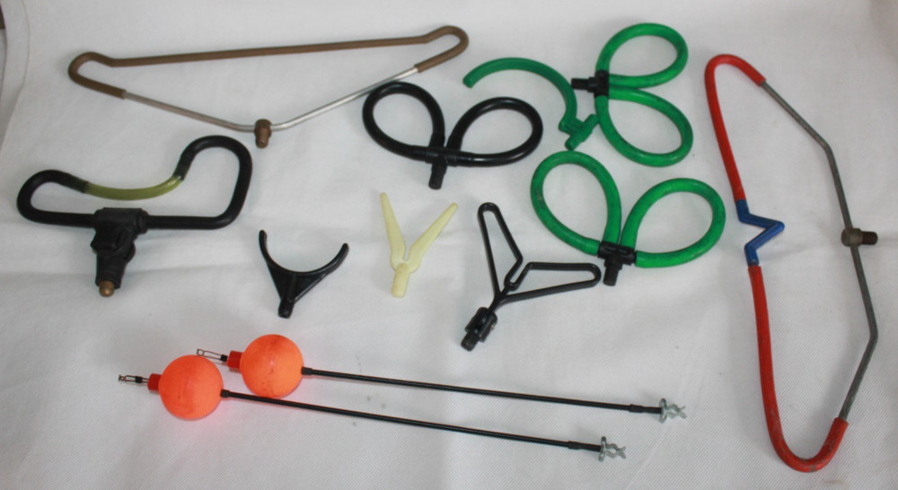 VARIOUS ROD REST HEADS & 2 BOBBIN BITE INDICATORS