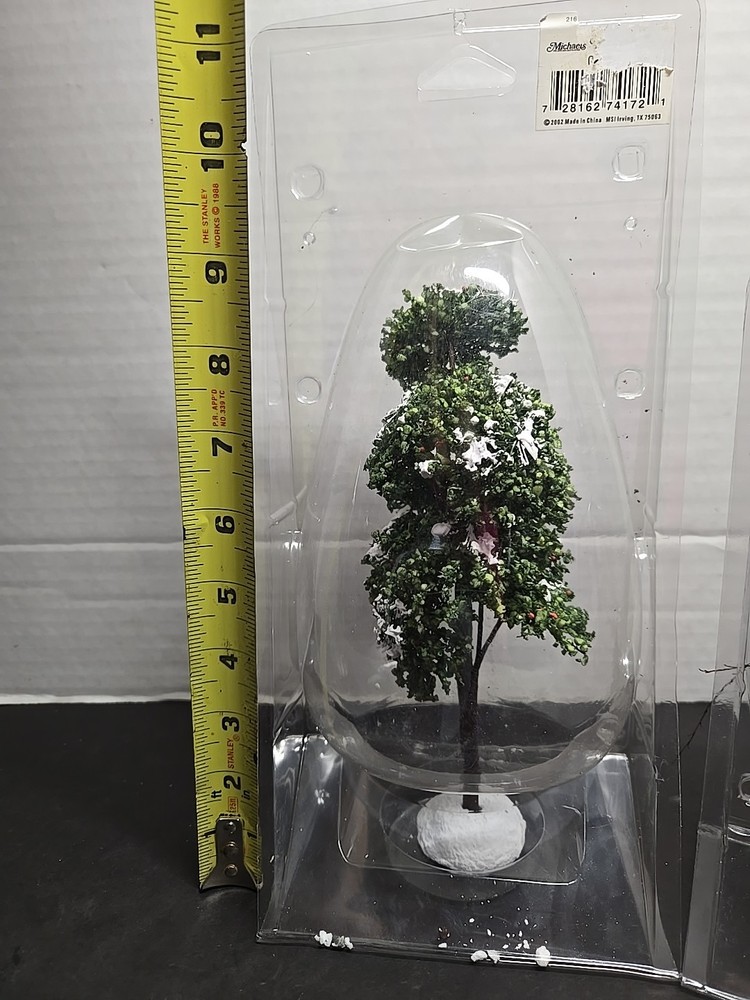 Set Of 4 Packages. Christmas Tree Bundle