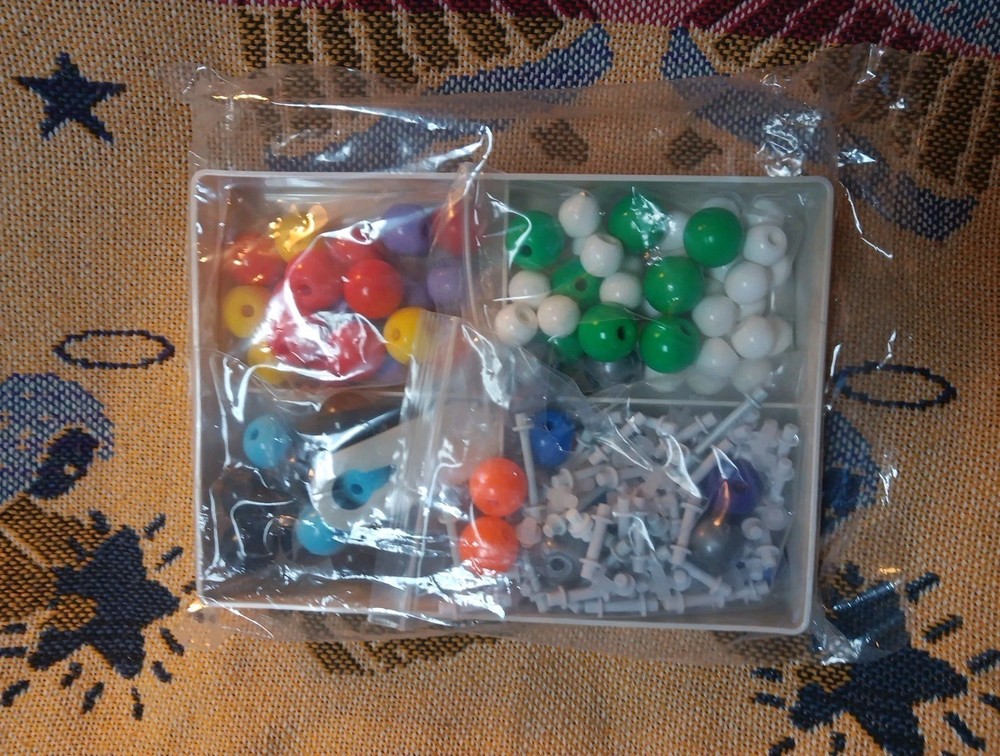 Molecular Structure Model Kit Science Chemistry STEM Uncounted Art Sculpture