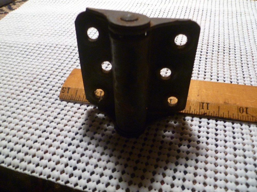 VINTAGE STORM DOOR SPRING LOADED HINGE.