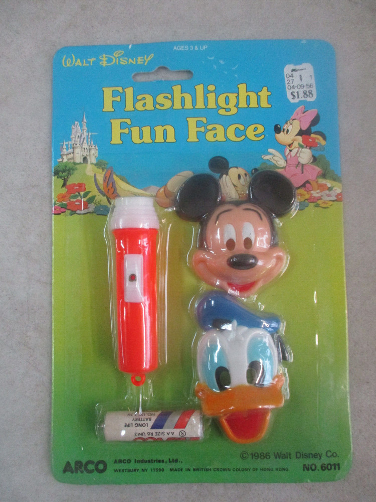 SEALED MOC VINTAGE DISNEY MICKEY & DONALD FLASHLIGHT FUN FACE ARCO