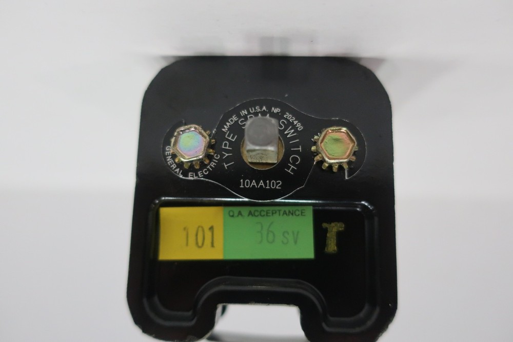 General Electric Ge 10AA102 Type Sbm Breaker Control Switch
