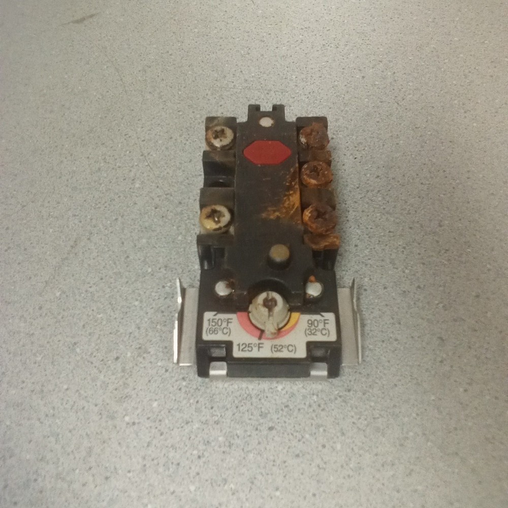 AO Smith Water Heaters Therm O Disk 89T33 331600 J1014 043 L170F Thermostat