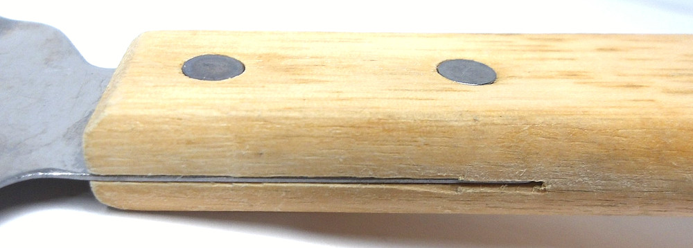 Vintage Pie/Cake Server with Wood Handle, 10.5"