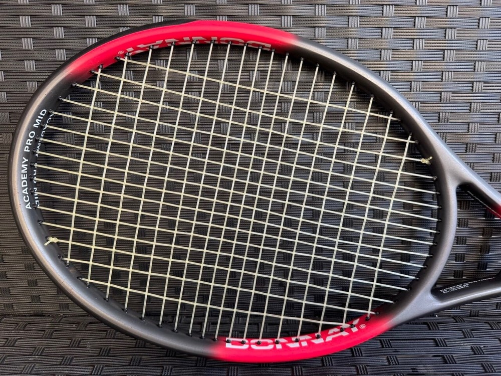 DONNAY ACADEMIES PRO MID - SL3 - SUPERMIDSIZE - STRINGED - EXCELLENT