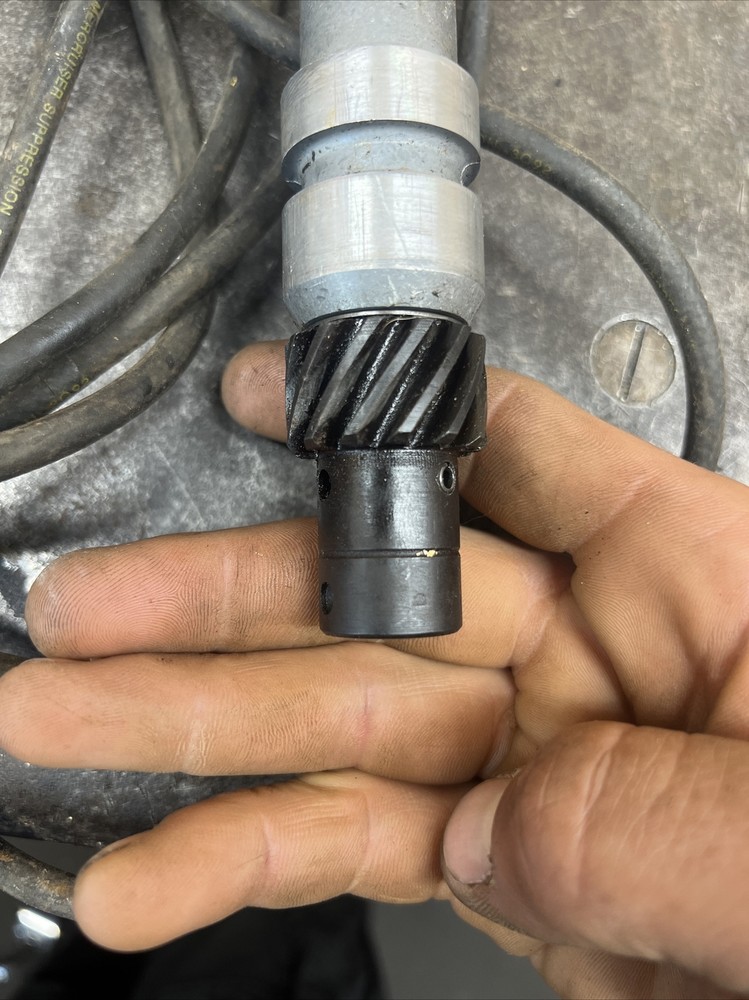 Thunderbolt IV distributor with ignition module