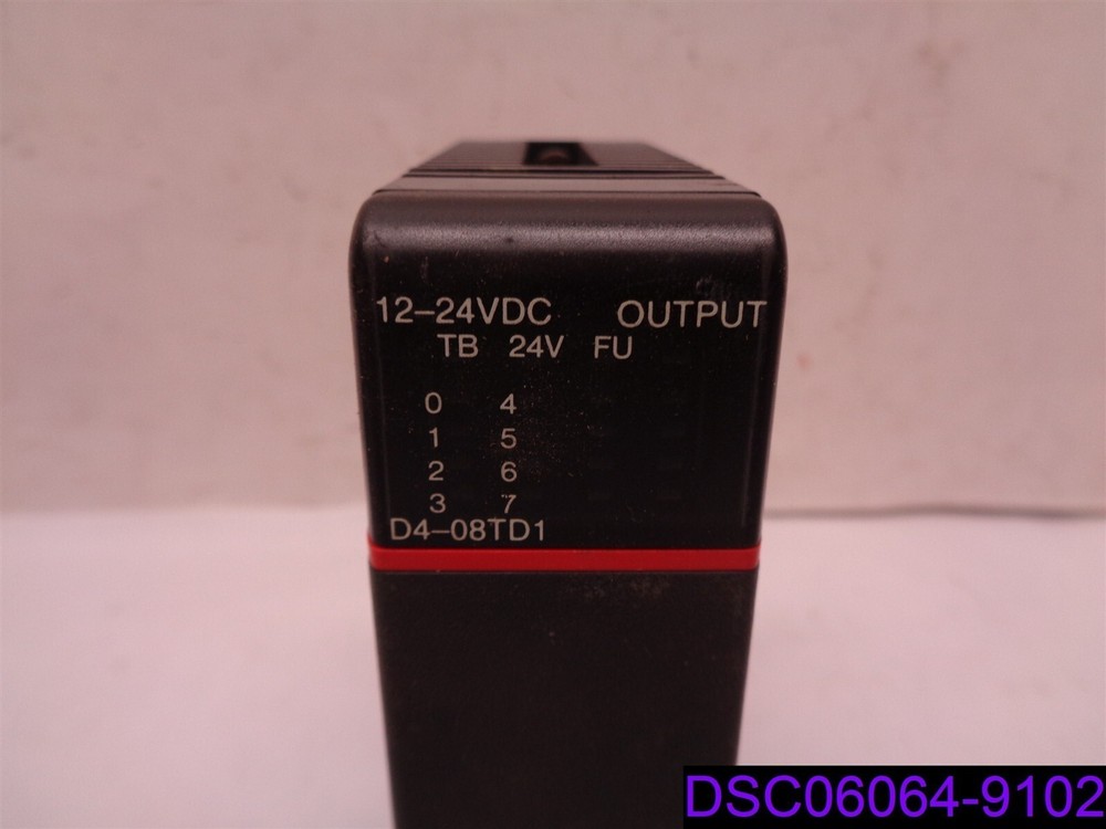PLC DIRECT D4-08TD1 OUTPUT MODULE