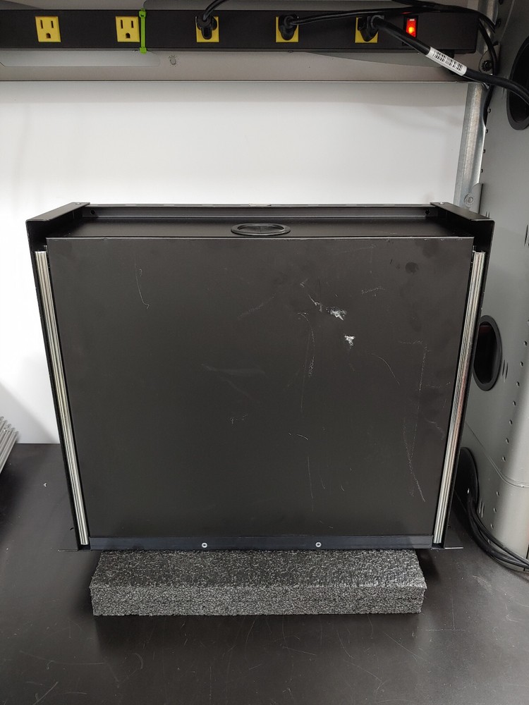 MIDDLE ATLANTIC Products D4 4 RU Rackmount Drawer