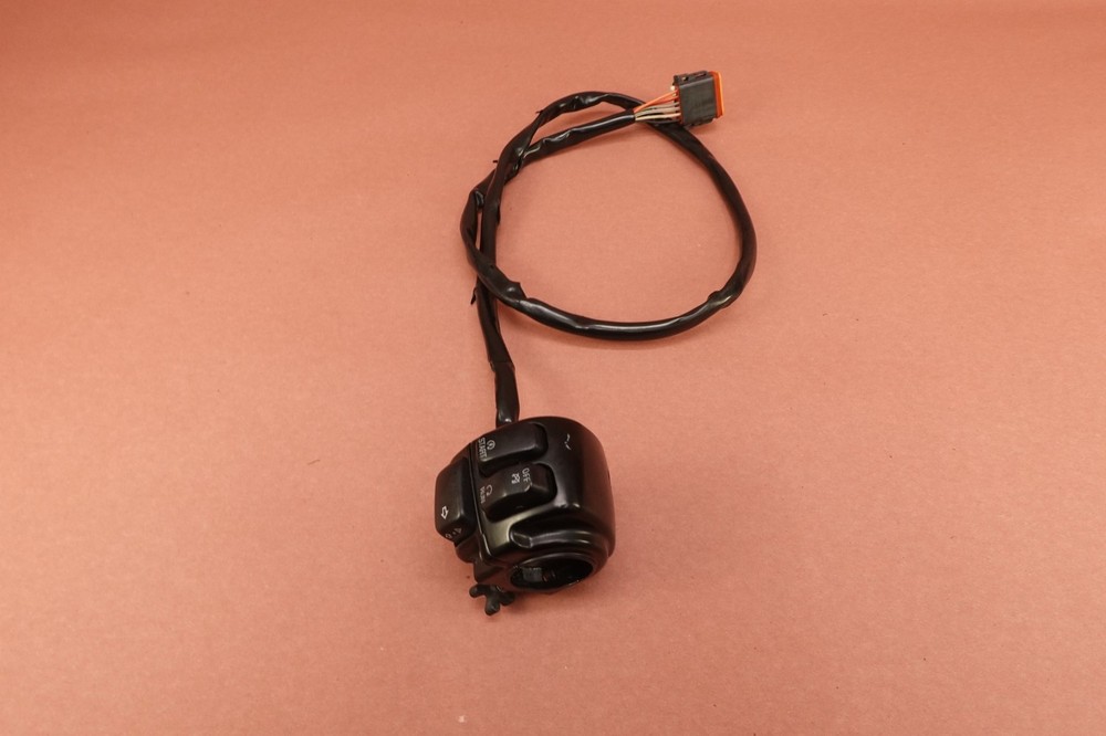 2000-2006 Harley Davidson FLHT Electra Glide RIGHT SWITCH START STOP