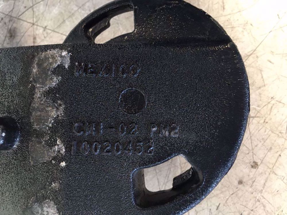 2017 Peterbilt 579 Suspension Bracket 10020452 (641-11643)