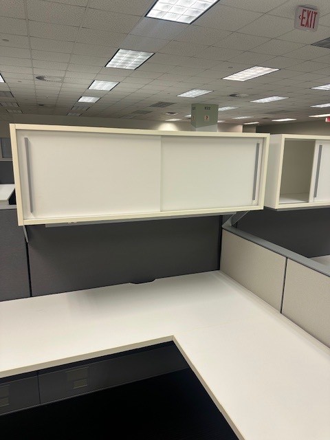 Cubicles / Stations by Haworth Compose 7 1/2’ x 7 1/2’