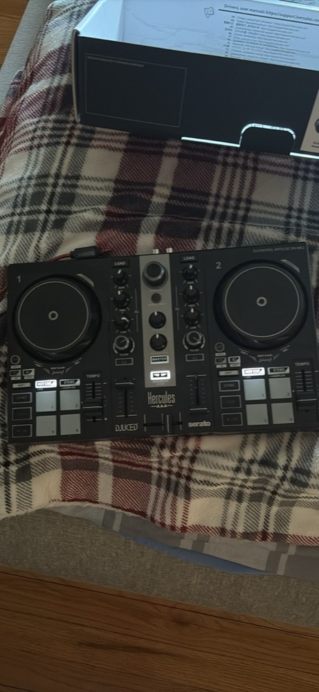 Hercules DJControl Inpulse 200 MK2 2-Channel DJ Controller