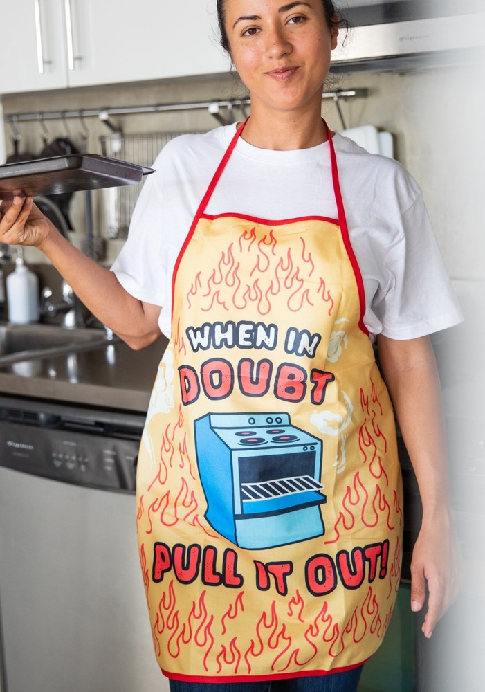 When In Doubt Pull It Out Apron Funny Oven Baking Cooking Graphic Kitchen Smock