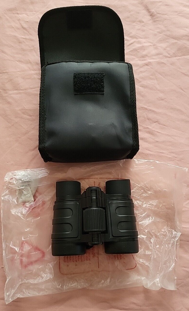 Foster Grant Binoculars New With Case