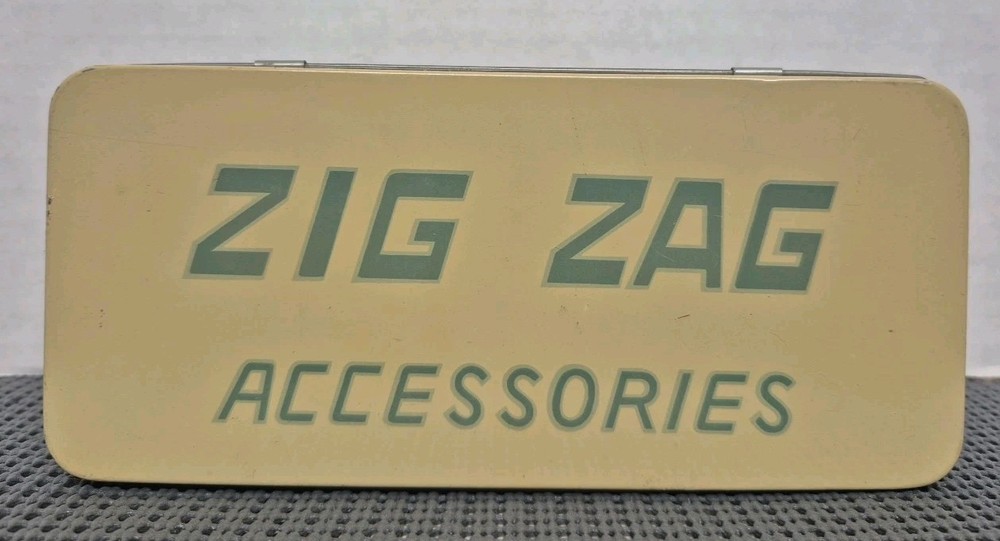 Vintage Zig Zag Accessories Tin Box Sewing - Excellent Condition