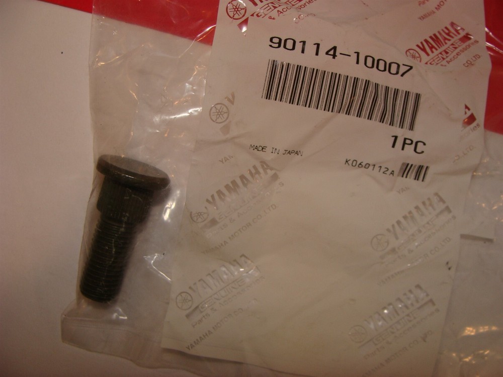 NEW YAMAHA OEM genuine atv wheel stud bolt serration