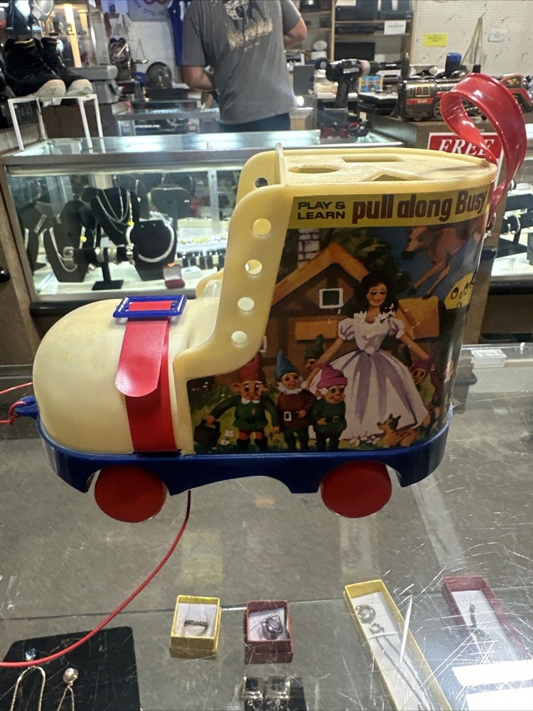 Pull Dong Busy Boot Made In Hong Kong