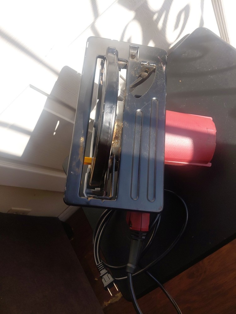 Circular Saw Chicago Electric 7-1/4"