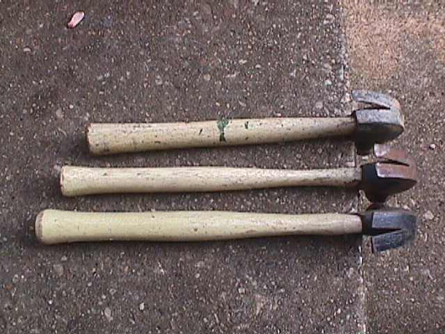 THREE VINTAGE CLAW HAMMERS