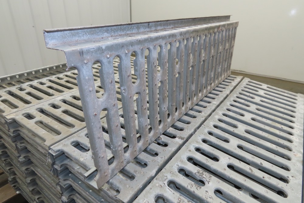 Interlake 9"x 30" Galvanized Steel Slotted Pallet Racking Deck 34"D Rack 100pcs