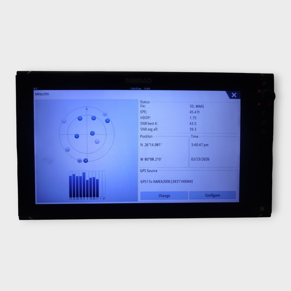 Simrad-NSS16 Evo2 16" Multifunction Display MFD Chartplotter (Tested Good)