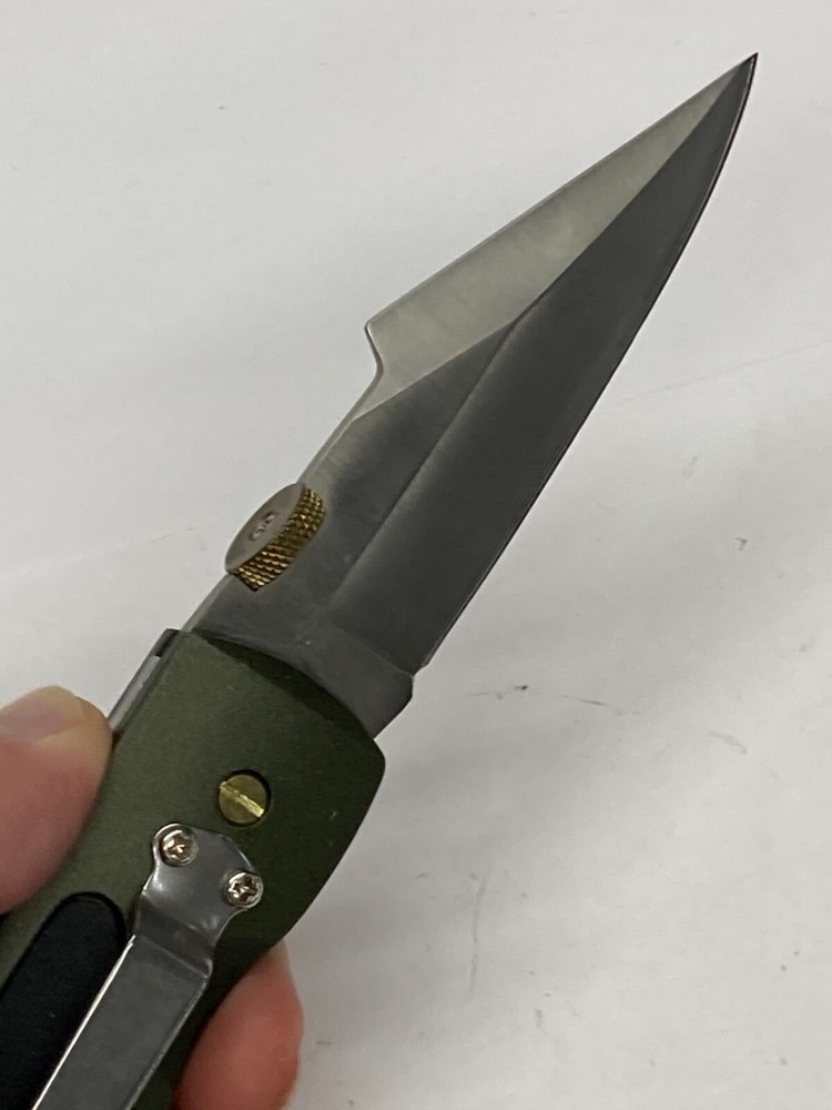 Green Folding Knife w/Plain Blade, Thumbknob, Lockback K-7038GN