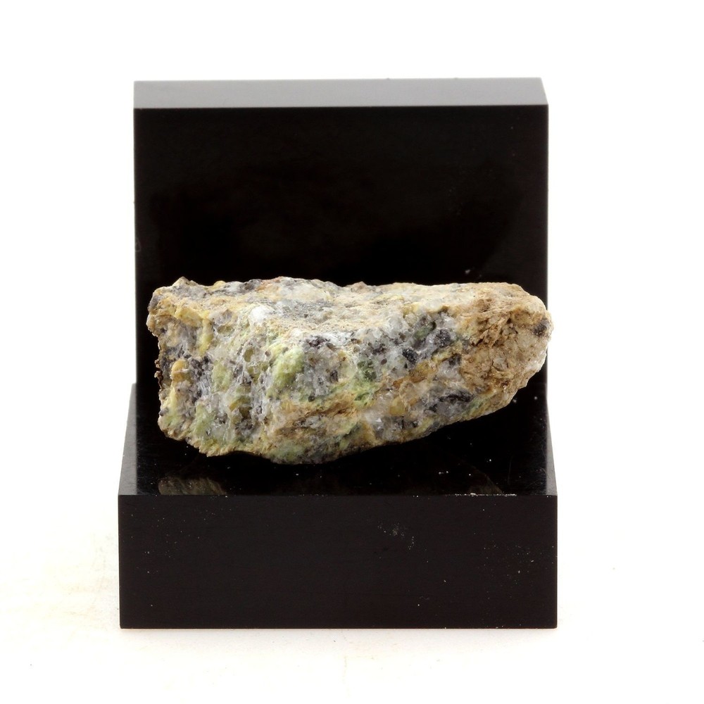 Cipolin. 41.19 Ct. Estrie, Québec, Canada.