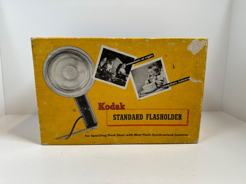 Vintage Kodak Standard Flasholder with box and bulbs Untested