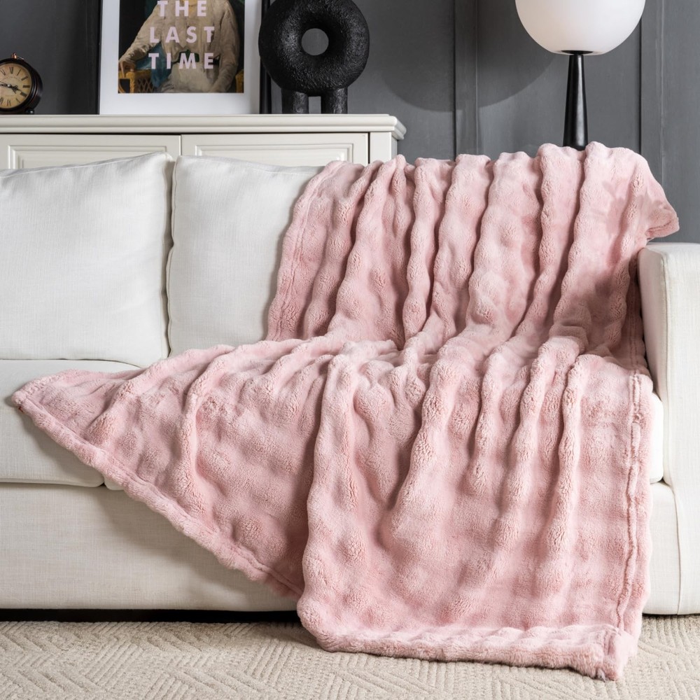Pink Faux Fur Throw Blanket for Couch, Soft Fluffy Bubble Blanket for Bed Sof...