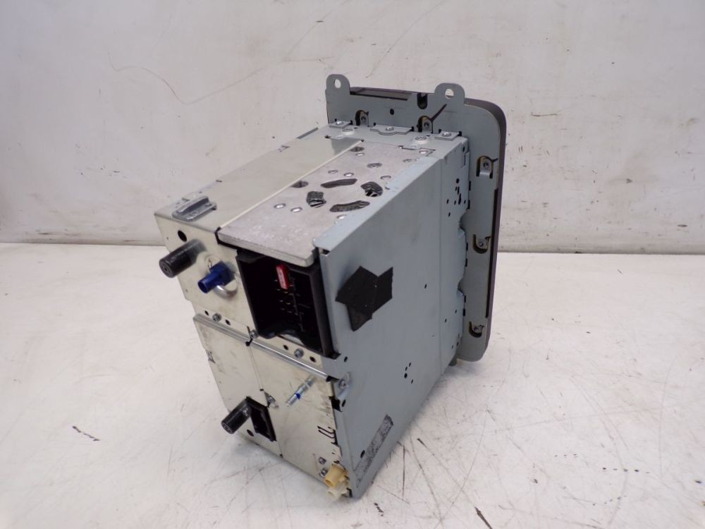 Radio/CD Changer Combination Navigation, Code Not Available! fits VW