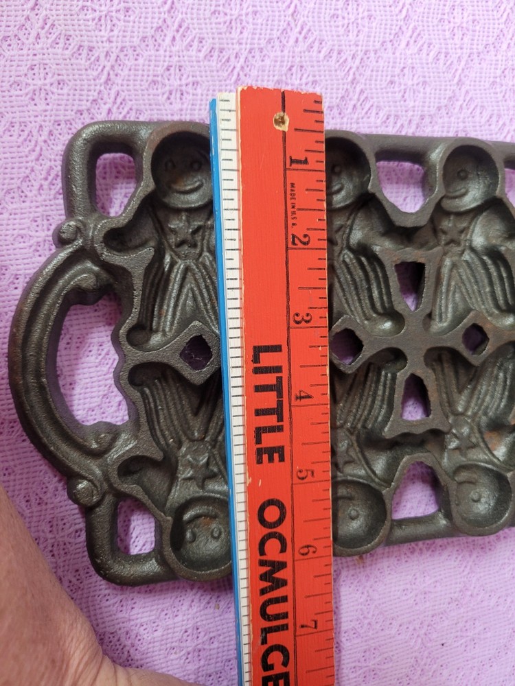 Vintage Cast Iron Gingerbread Man Mold