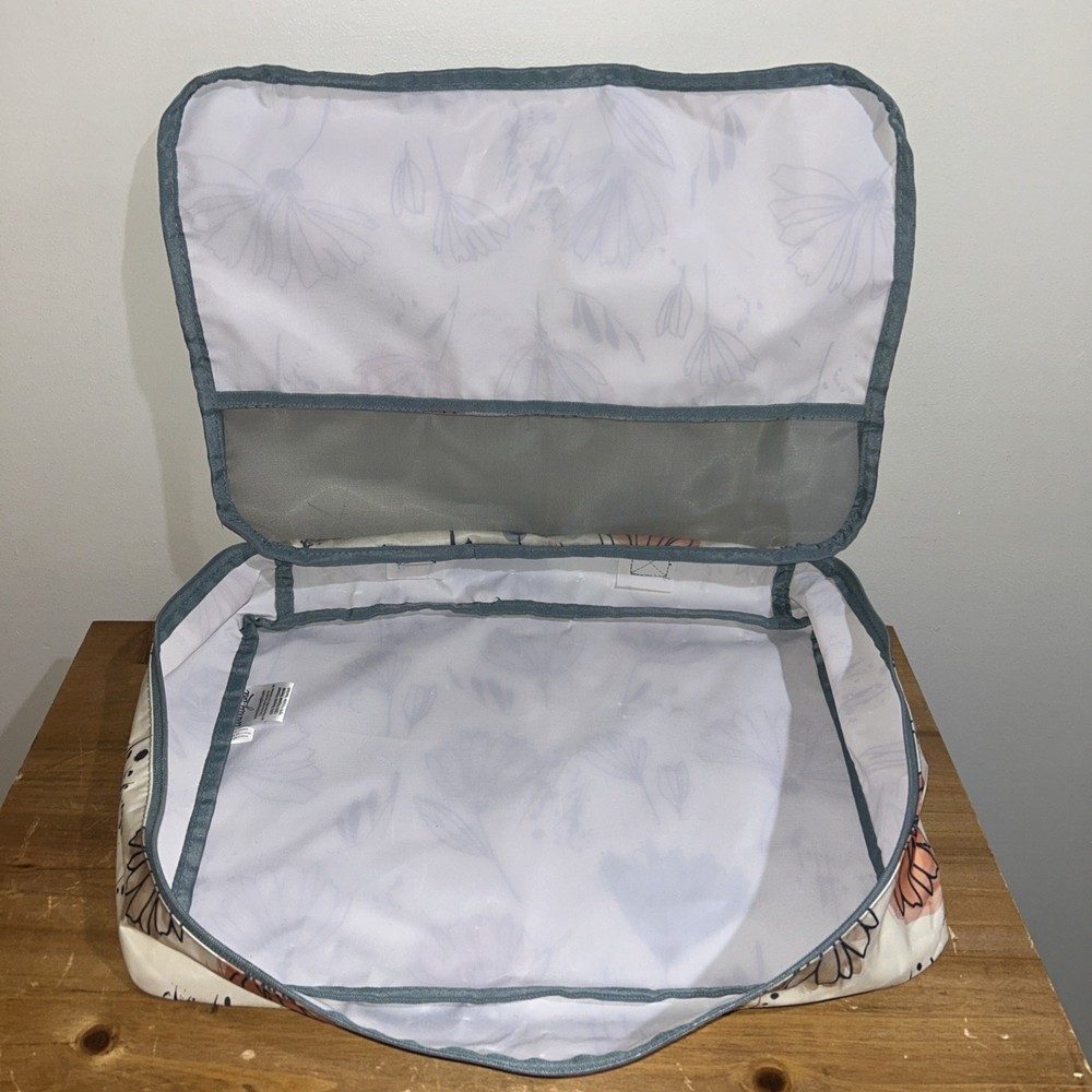 Thirty One Medium Packing Cube Floral
