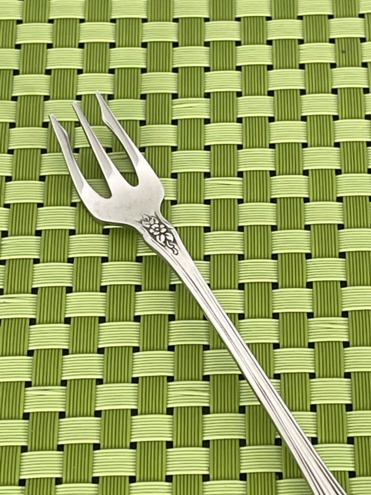 Oneida RAPHAEL Stainless Distinction Deluxe Glossy Flatware SMART CHOICE A25G