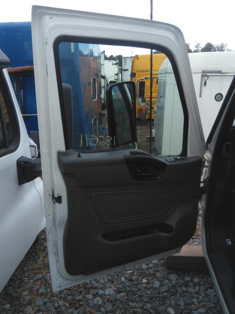 Replaces 2020 INTERNATIONAL LT CAB , MD