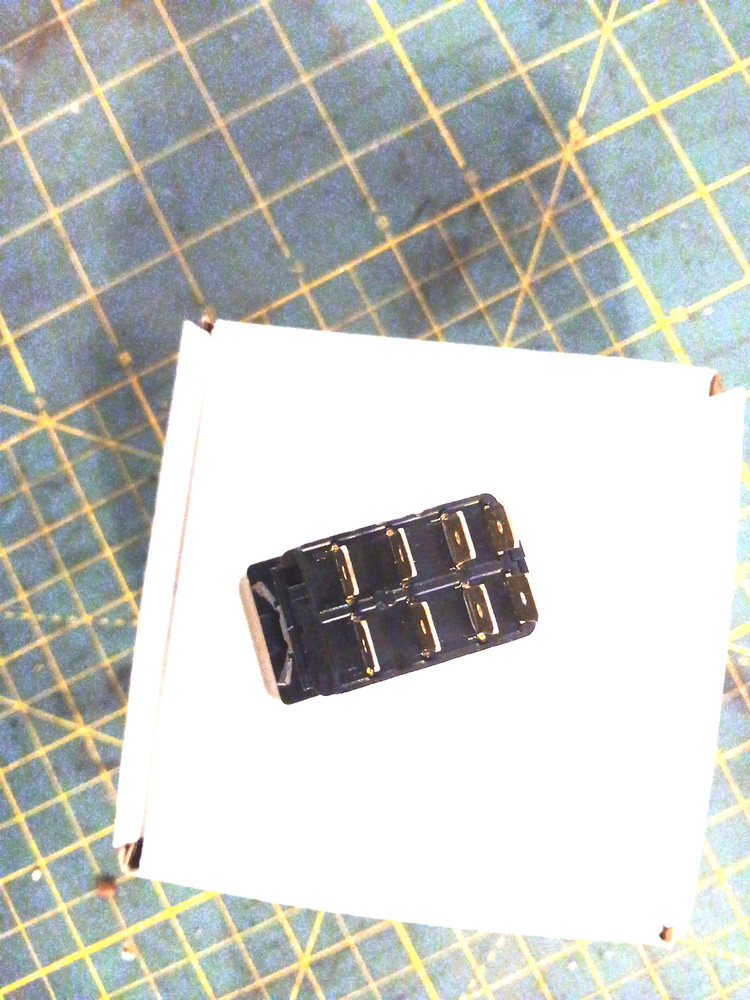 Carling / Thomas Bus Left Heater Switch, # 5200581