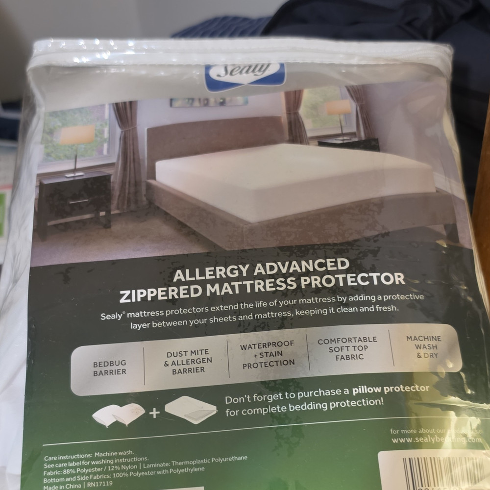 Sealy Allergy Advanced Queen Mattress Protector Waterproof Bed Bug Barrier 60x80