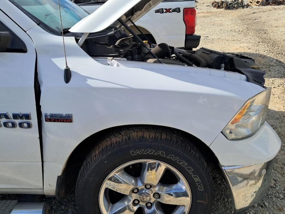 TDODR1500 2015 Glove Box 4814384