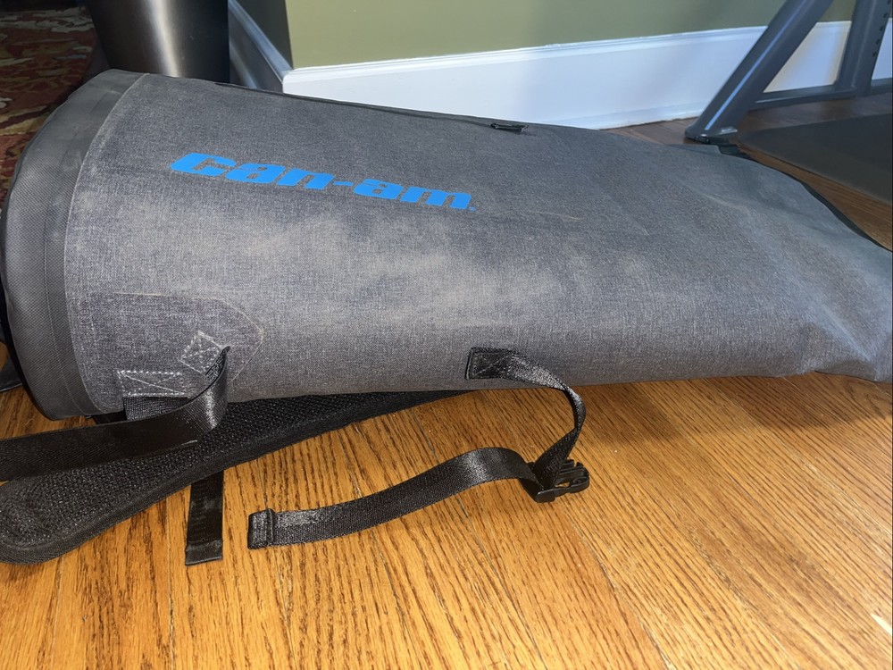 CAN-AM 40-can Cooler Backpack B103570000