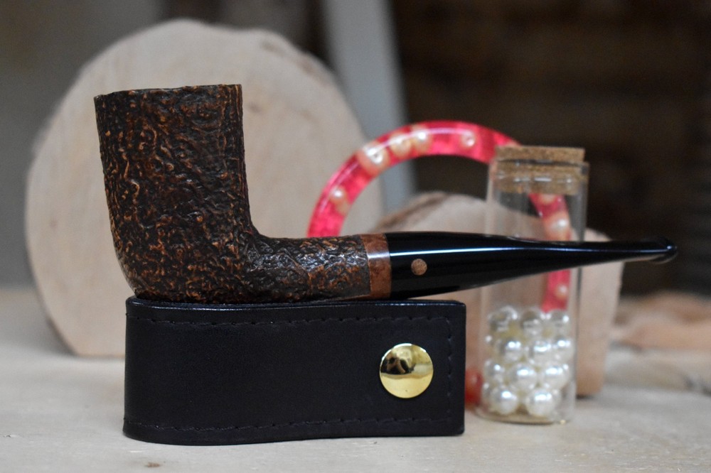 Moretti Pipe Sandblasted Freehand Bird's Eye