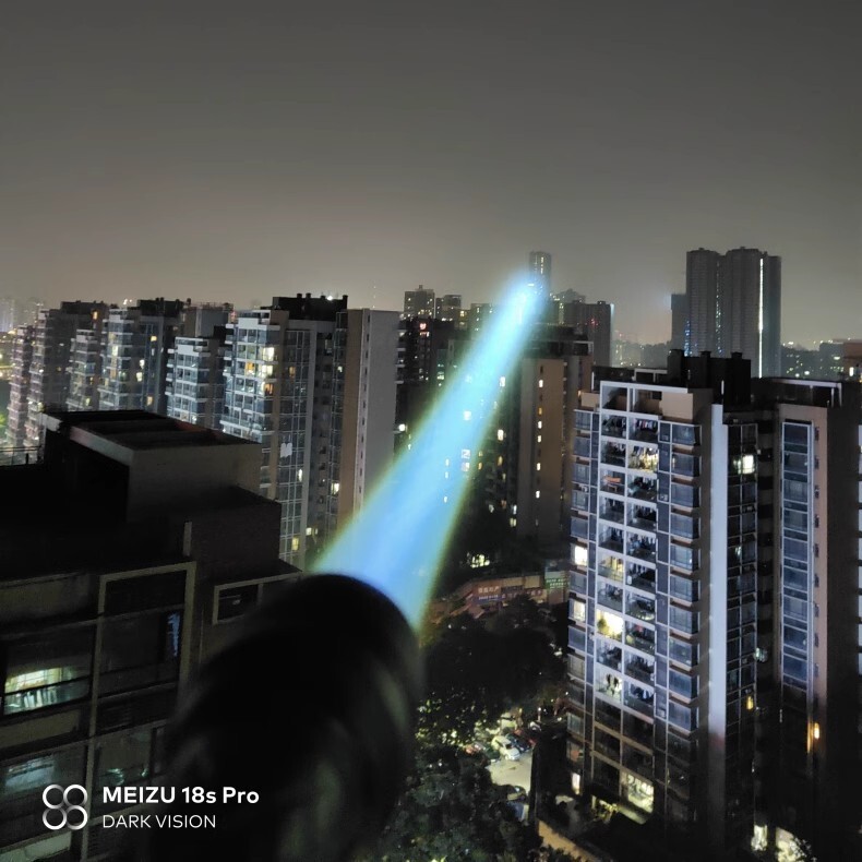 White Light Illuminated Laser Module 1800m Long Distance Outdoor Flashlight