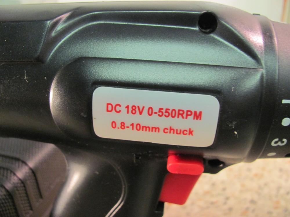 SOLID BRAND DRILL - NO BATTERY - W/ CASE AND BITS