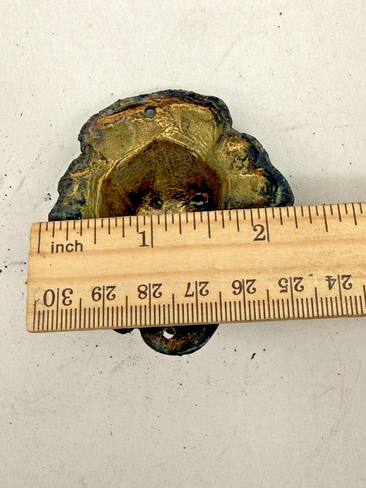 Antique Cast Lion Head Ornament From Ingraham Clock, Missing Ring. (CM55-8209)