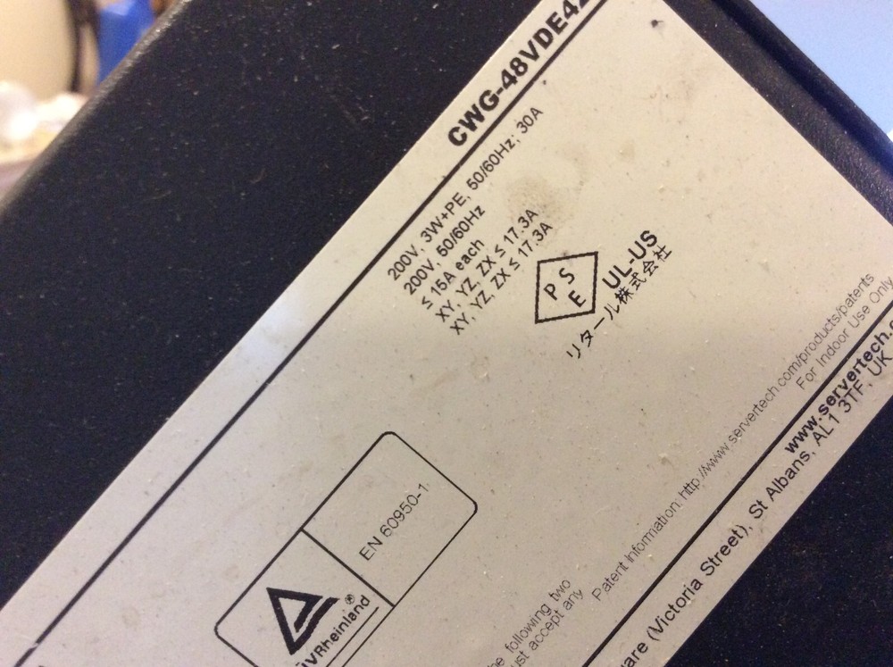 Server Technology POPS PIPS 48 Outlet (C13) Rack PDU 240 Volts Servertech 3-phas