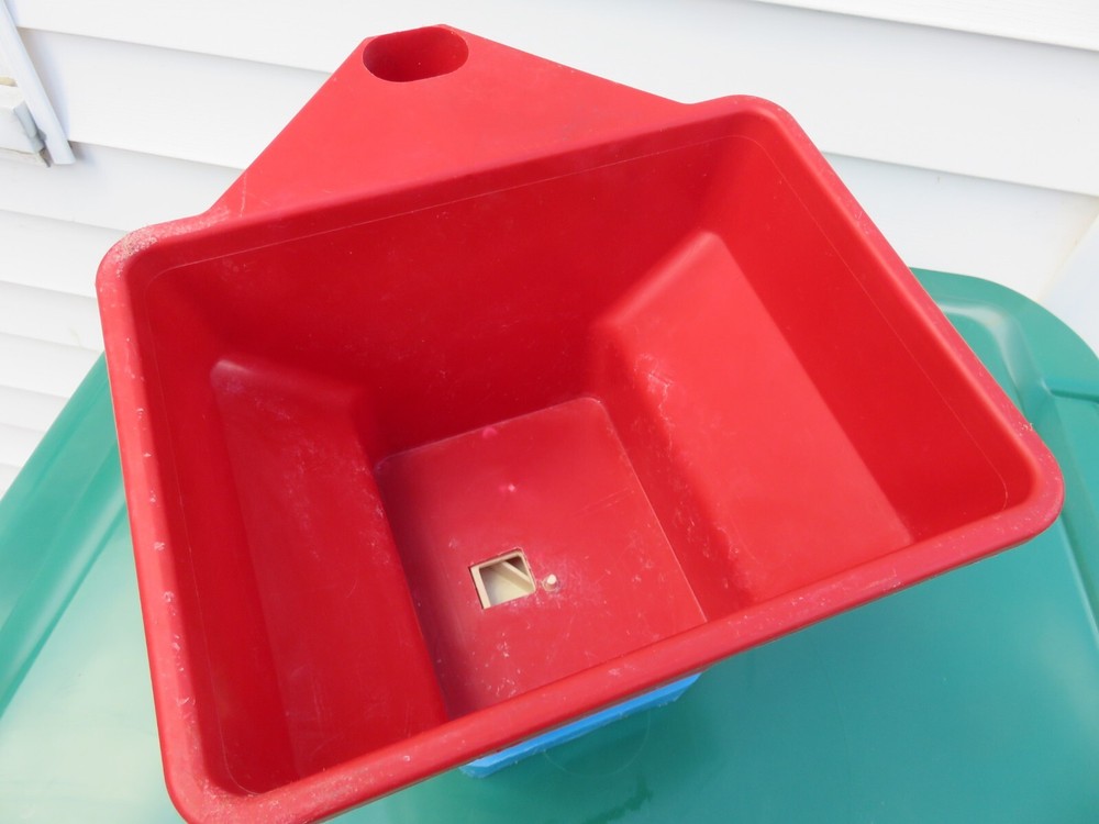 Vintage Red Devil Handheld Crank Adjustable Spreader - Seed Fertilizer or Salt